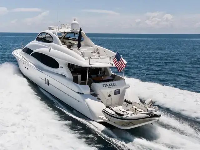 Lazzara Yachts 80 Skylounge M.Y.