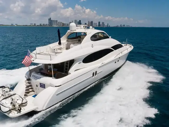 Lazzara Yachts 80 Skylounge M.Y.