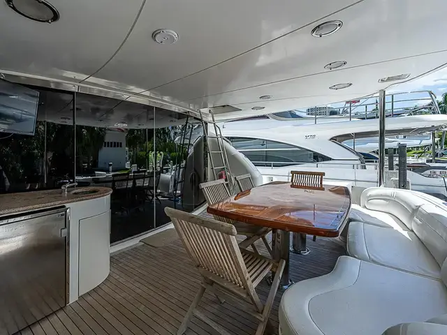 Lazzara Yachts 80 Skylounge M.Y.