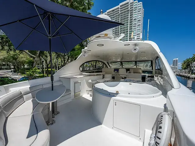 Lazzara Yachts 80 Skylounge M.Y.