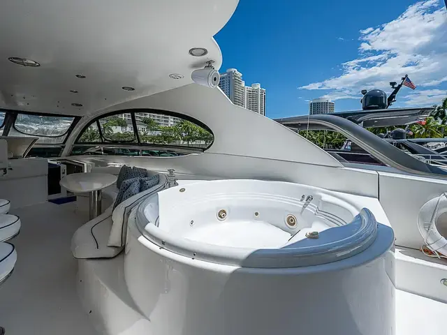 Lazzara Yachts 80 Skylounge M.Y.