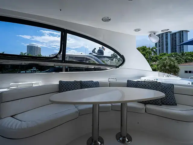 Lazzara Yachts 80 Skylounge M.Y.