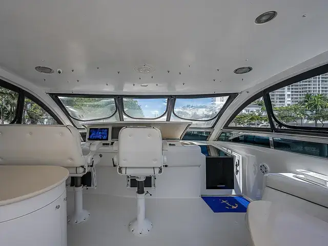 Lazzara Yachts 80 Skylounge M.Y.