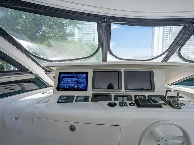 Lazzara Yachts 80 Skylounge M.Y.