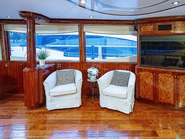 Lazzara Yachts 80 Skylounge M.Y.