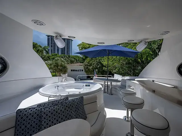 Lazzara Yachts 80 Skylounge M.Y.