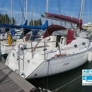 1999 Beneteau Oceanis 281