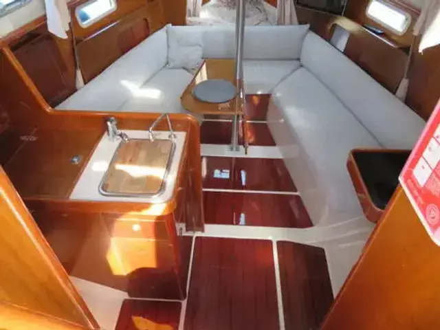 Beneteau Oceanis 281