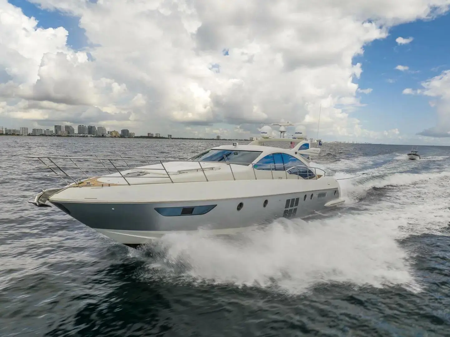 2008 Azimut 62