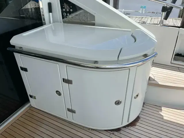 Azimut 62