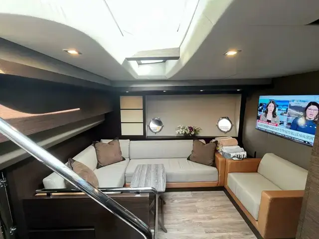 Azimut 62