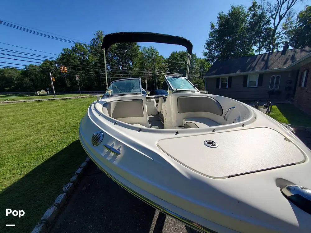 2011 Sea Ray 205 sport