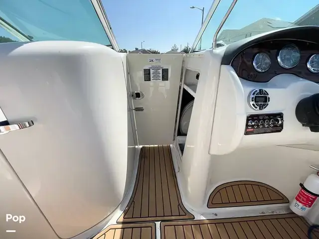 Sea Ray 220 Sundeck