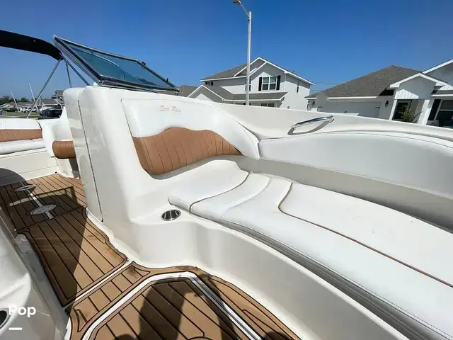 Sea Ray 220 Sundeck