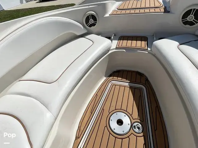 Sea Ray 220 Sundeck