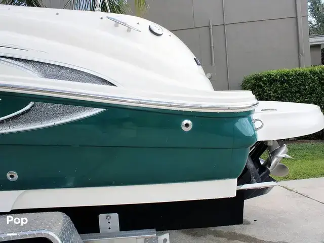 Sea Ray 240 Sundeck