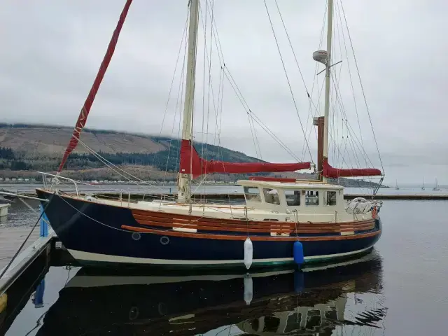 Fisher 37 Ketch