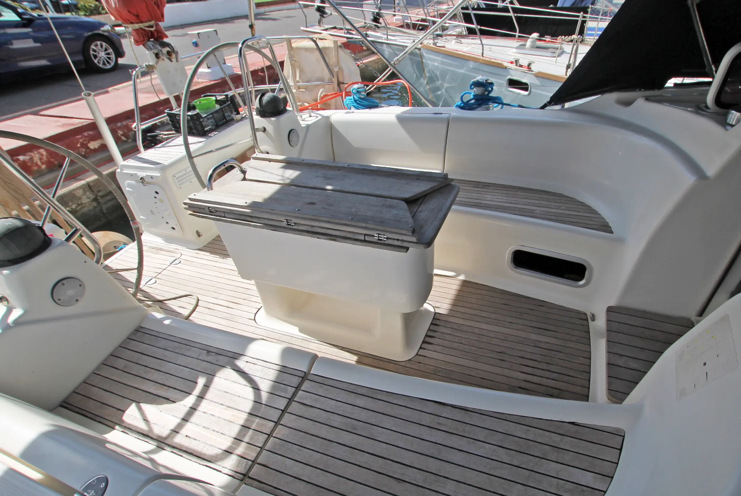 2005 Bavaria 42 cruiser