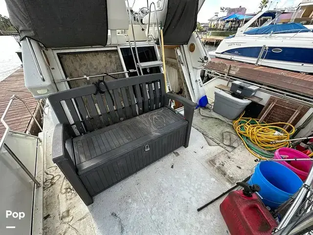 Carver 325 Aft Cockpit Motoryacht