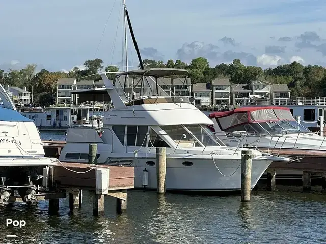 Carver 325 Aft Cockpit Motoryacht