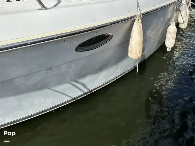 Carver 325 Aft Cockpit Motoryacht