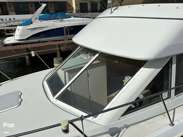 Carver 325 Aft Cockpit Motoryacht