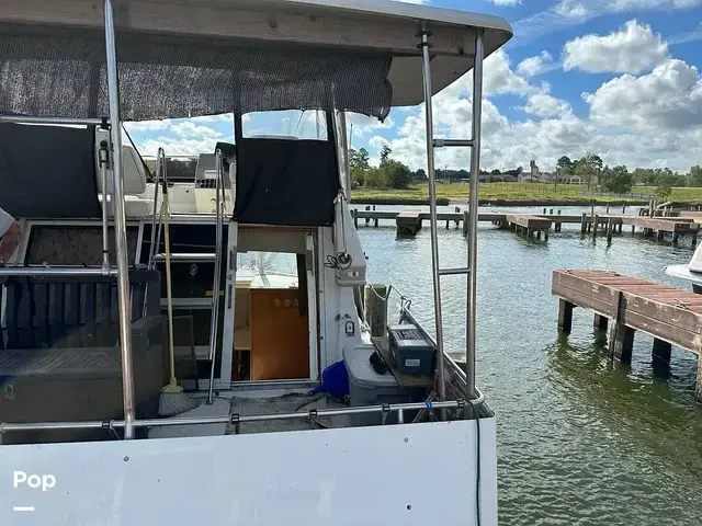 Carver 325 Aft Cockpit Motoryacht