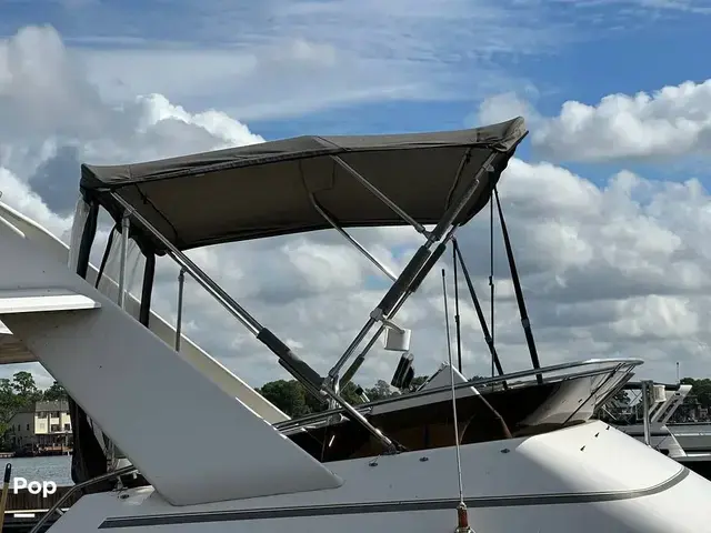 Carver 325 Aft Cockpit Motoryacht