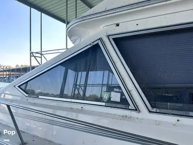 Sea Ray 345 Sedan Bridge