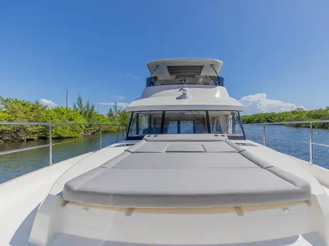 Beneteau Swift Trawler 48