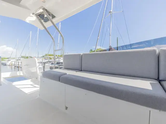 Beneteau Swift Trawler 48