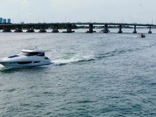 Sea Ray 470 Sundancer