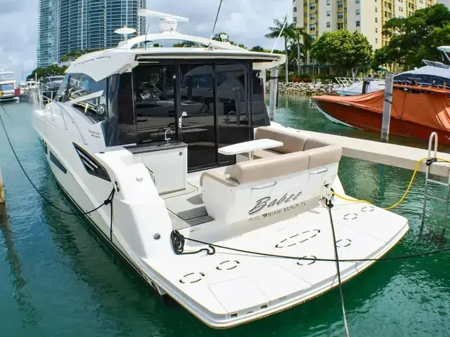 Sea Ray 470 Sundancer