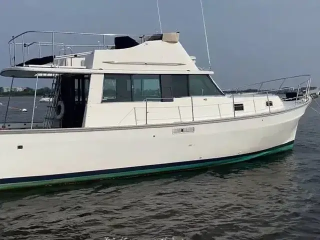 Mainship 34 Cruiser