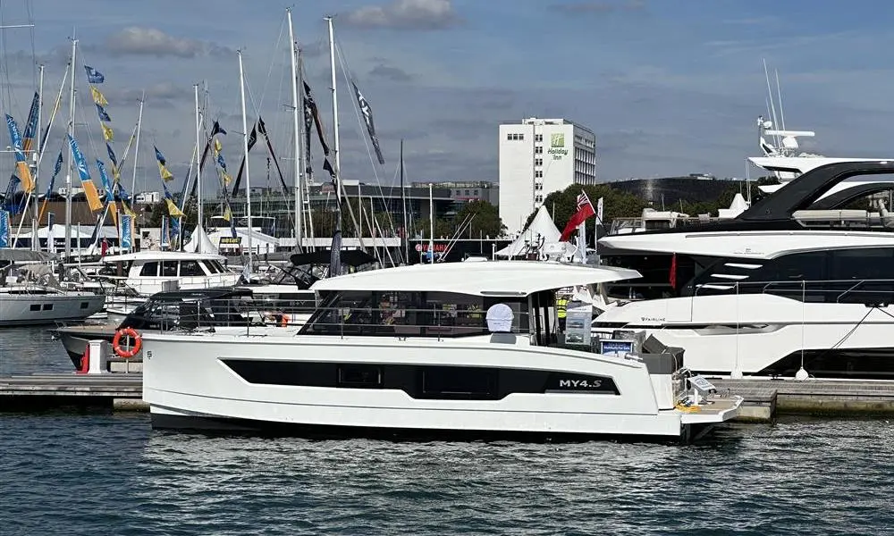 2023 Fountaine Pajot my 4.s