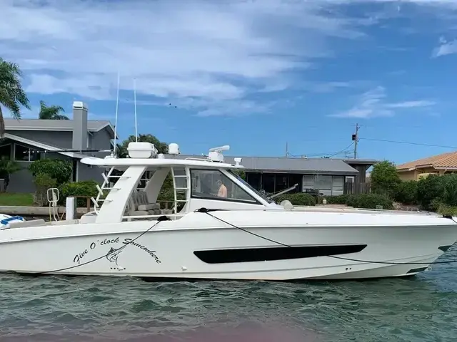 Boston Whaler 420 Outrage