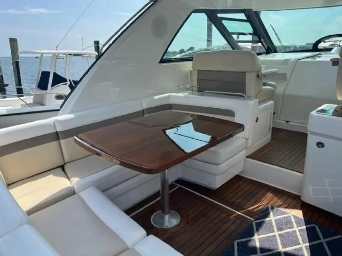 2015 Sea Ray 450 sundancer