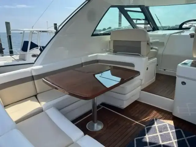 Sea Ray 450 Sundancer