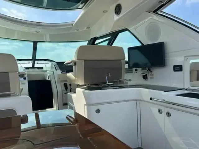 Sea Ray 450 Sundancer