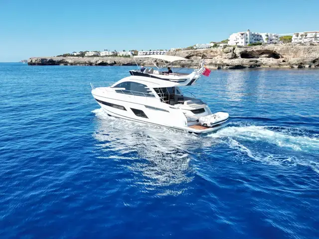 Fairline Squadron 53