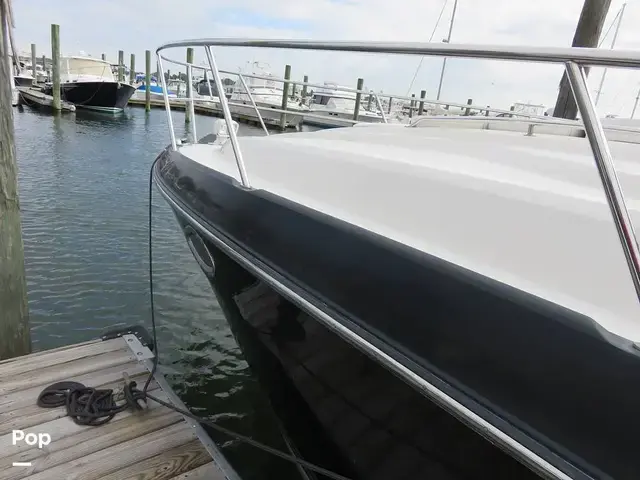 Monterey 340 Sport Yacht