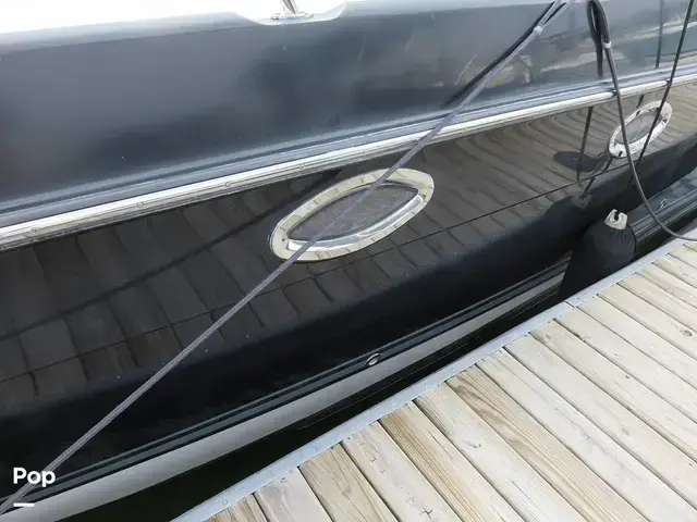 Monterey 340 Sport Yacht