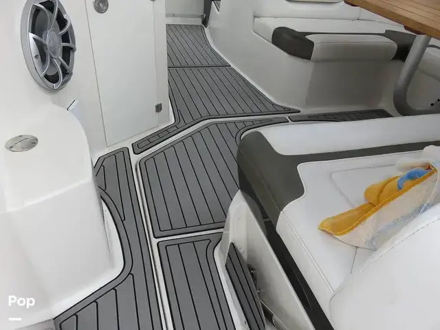 Monterey 340 Sport Yacht