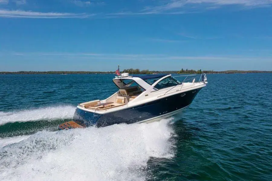 2012 Tiara 3100 coronet