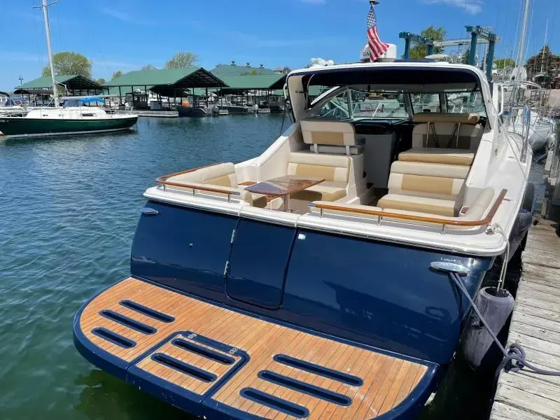 2012 Tiara 3100 coronet