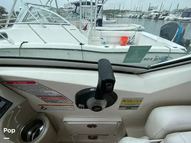 Sea Ray Sundancer 240