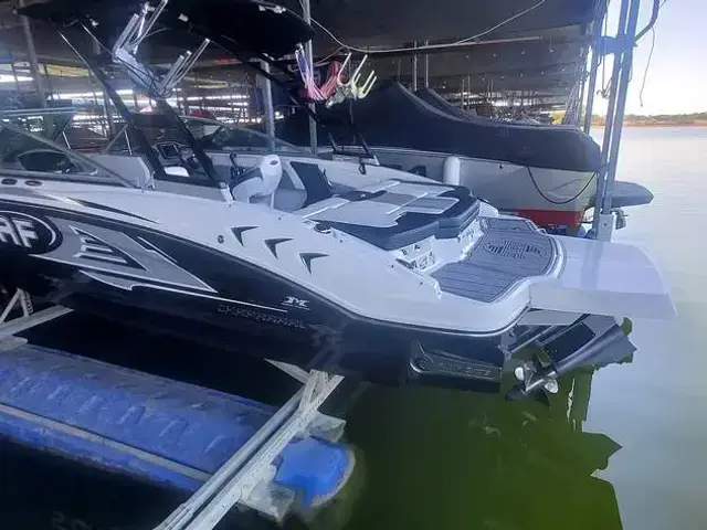 Chaparral 21 Surf