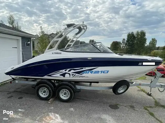 Yamaha Boats AR210