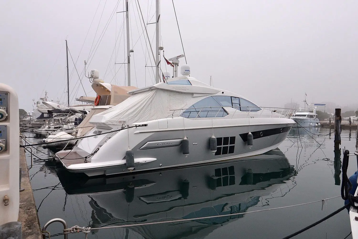 Azimut 55s