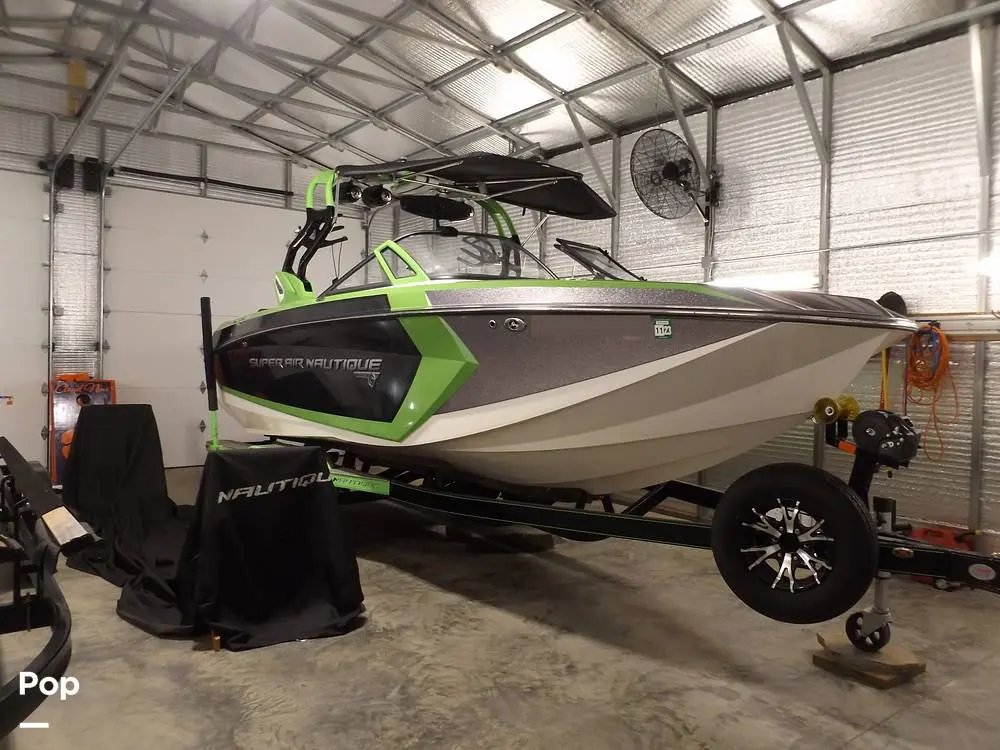 2017 Nautique g23